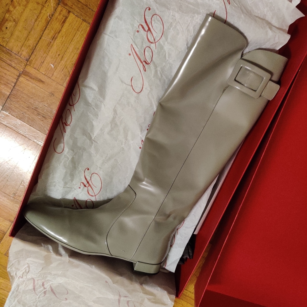 Roger Vivier Grey Boots